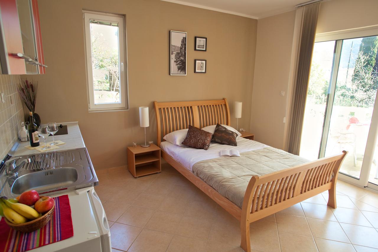 Apartments Bella Vista แฮร์เซ็ก-โนวี ภายนอก รูปภาพ
