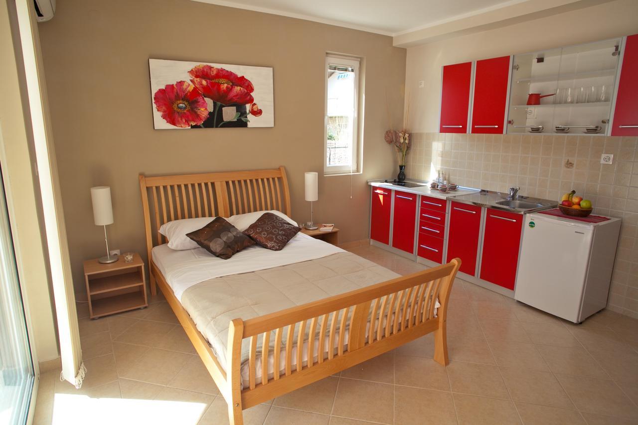 Apartments Bella Vista แฮร์เซ็ก-โนวี ภายนอก รูปภาพ