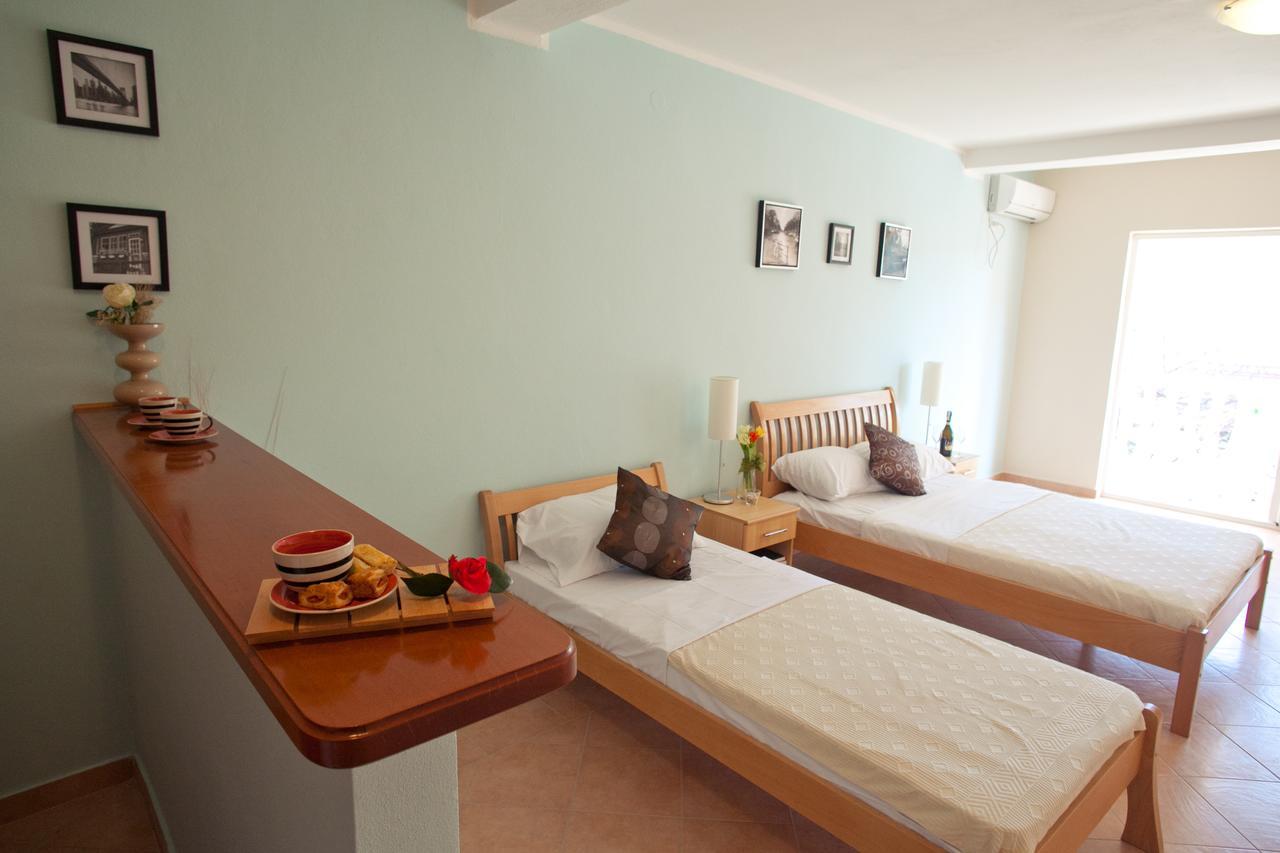 Apartments Bella Vista แฮร์เซ็ก-โนวี ภายนอก รูปภาพ