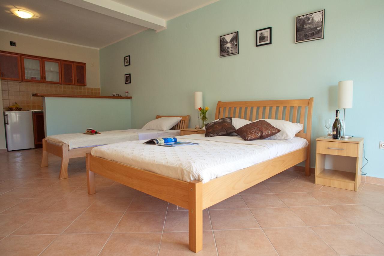Apartments Bella Vista แฮร์เซ็ก-โนวี ภายนอก รูปภาพ